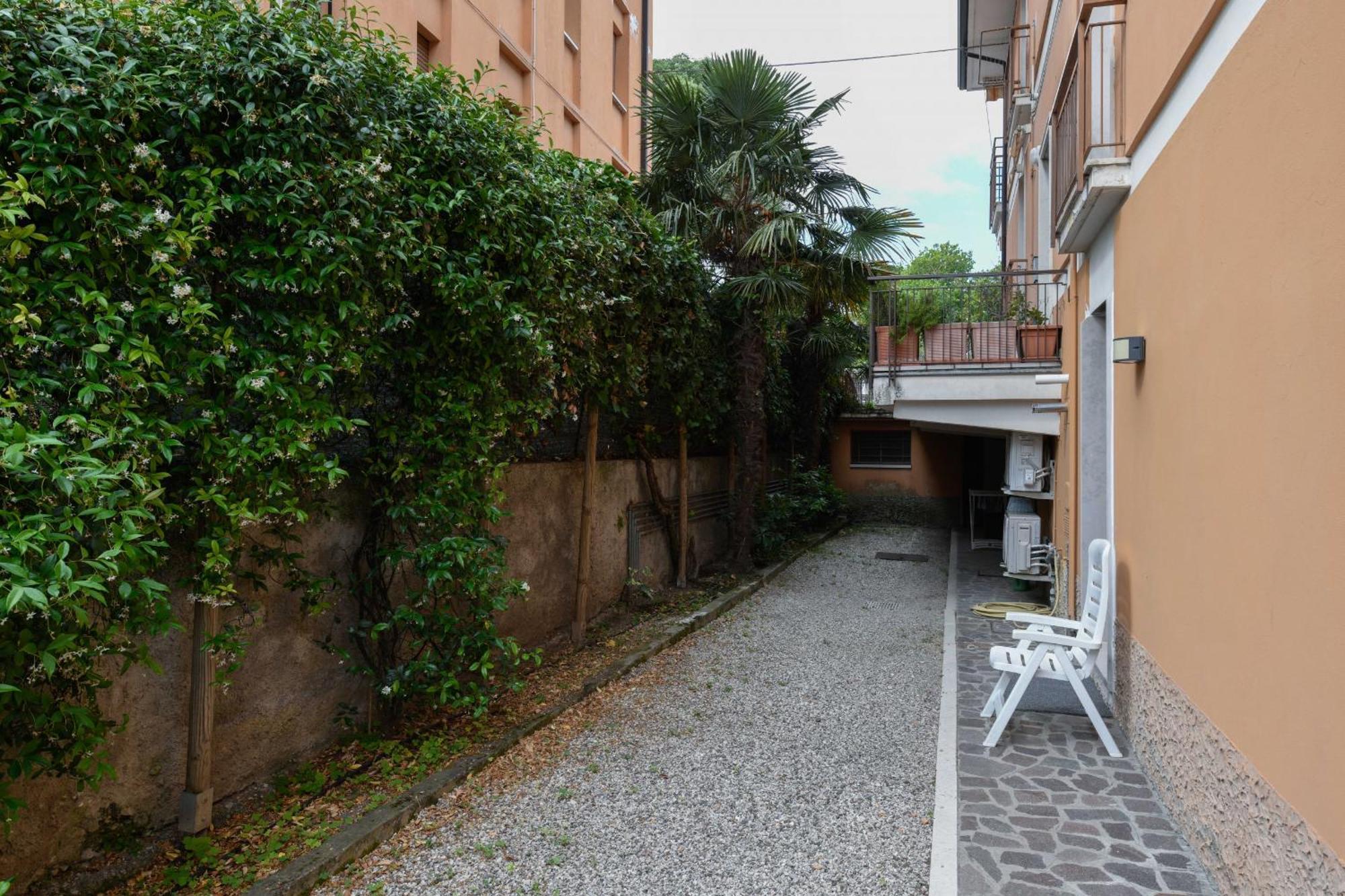 Garden Apartment Bardolino Exterior photo