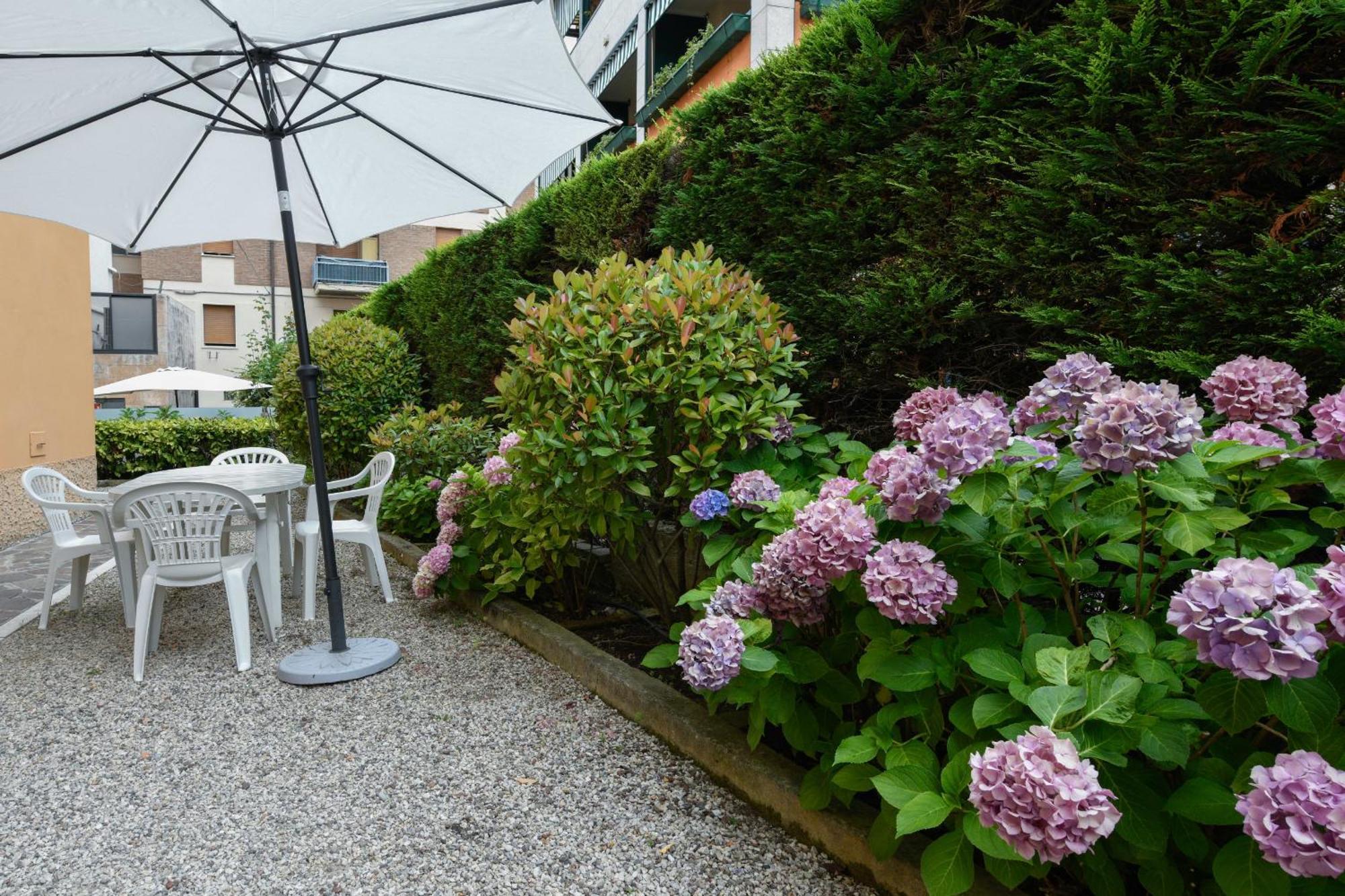 Garden Apartment Bardolino Exterior photo